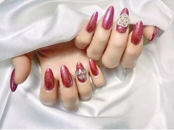 エムズ ネイルサロン(M2)/シンプルレッドラメネイル