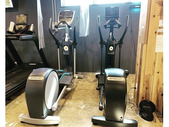 ビトレ(BETORE)/クロストレーナー