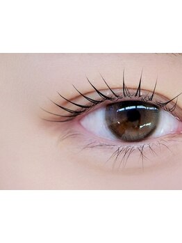 ナチュラル上品な目元にしたい