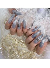 ホワイトネイル(White Nail)/長さ出しチップスカルプデザイン