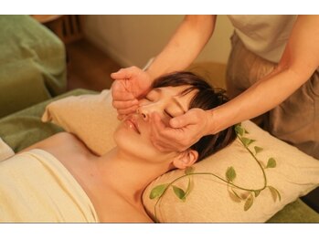 tea tree aroma & holistic アロマ・タイ古式・モリンガ蒸し【12/20 OPEN(予定)】/