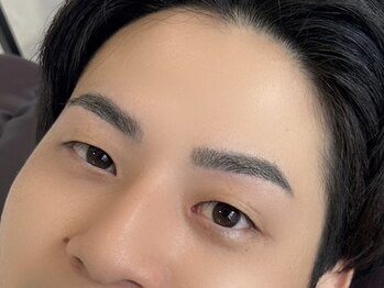 エムズアイブロウ 大和西大寺(M’sアイブロウ)/メンズハリウッドブロウリフト