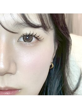 フラウ(Frau)/束感マツエク