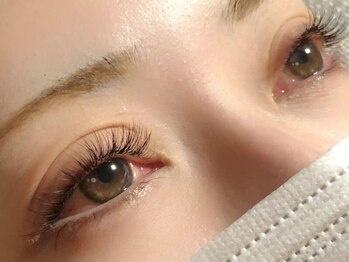 クーア(CUORE)の写真/【まつげ×ネイル同時施術OK】自まつげを活かした上品×垢抜けを叶えます。忙しい朝の時短にも◎