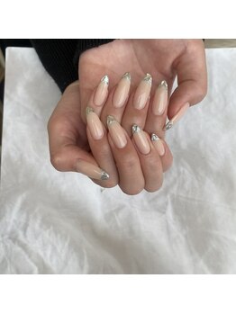 ガラスフレンチネイル