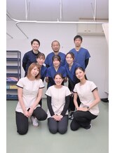 アダチ接骨院/スタッフ集合写真