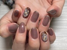 シンプルコース/ワンカラーorラメグラ/1本ずつアートorストーン10粒/初回 hand¥5500～/ foot¥6050