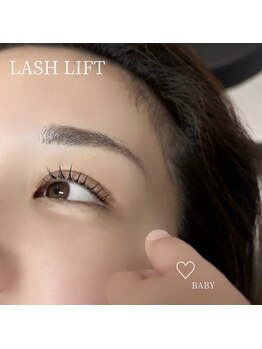 room 205 eyelash/eyebrowの写真/子育て中のママさんにも働く女性にも、笑顔の時間を。目元のおしゃれで気分上がる◎