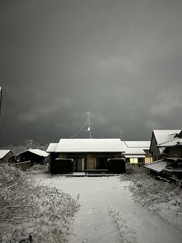 風冴(かぜさえ)/サロンの冬の景色