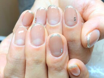 ネイル ミー(nail mee)/