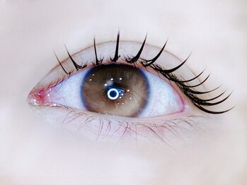 ライラ(LAiLA)の写真/大人女性に人気♪抜け感のあるナチュラル上品eyeデザイン
