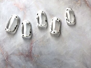 ミーム(meme)/塗りかけ　デザインアートネイル