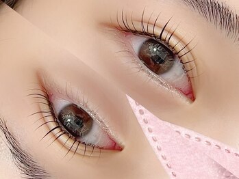 ウララ バイ ロキエ(u-LALA by ROCHIE)/＠u_lala.akina