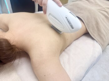 クリアプラス 小禄店(Clear+)の写真/全身脱毛を行いながらイオン導入も同時にできるため、脱毛後のお肌もすべすべに♪