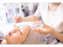 【肌質改善専門店】Metamorphose 毛穴/ニキビケア/毛穴洗浄/肌荒れケア 名駅店の雰囲気(お肌悩みに合わせて毎回調合を行完全カスタムメイド!)