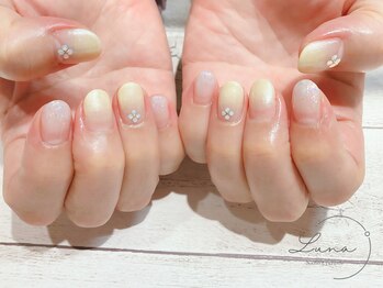 ネイルアンドまつ毛エクステ ルーナ イオン相模原店/ストーンフラワー