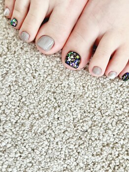 ユナールネイル(YUNA.L Nail)/【4本デザインフットネイル】