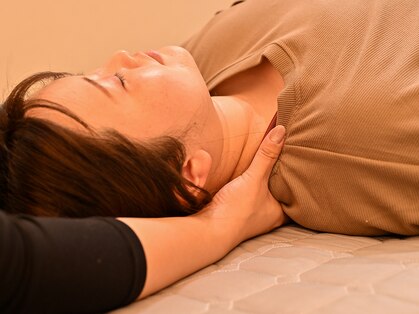 女性専門整体Nekone【肩こり/骨盤矯正】の写真