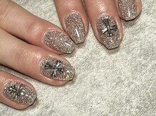 ノウェム(novem)/クロム風ネイル