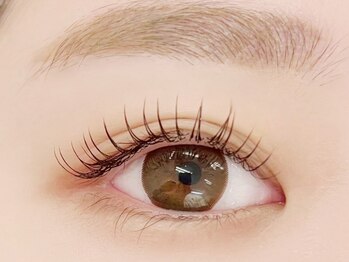 アリーチェバイジュエル 調布店(Alice)の写真/持ちでお悩みの方◎迷ったらフラット100本¥4990/学割も有★束感仕上げが人気◎パリジェンヌ¥5000~