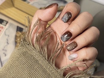 302ネイルスタジオの写真/センスが光る絶妙ニュアンス×極上フォルム★マグネットやワンホン、持込デザインも理想以上の仕上がり☆