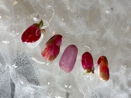 【26`3月定額】イチゴ狩りネイル