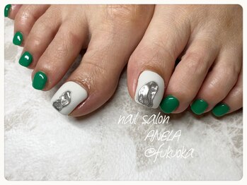 アネラ(ANELA)/ボッテガグリーンシルバーネイル