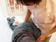 麻謝/カイロプラクティック：施術風景