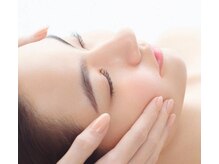 オールハンドで施術します。うとうと至福の癒し時間！