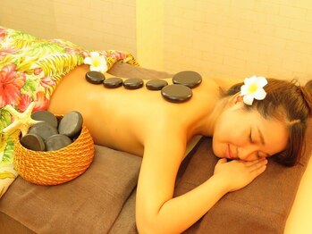 ハワイアンフォレストSpa 浜松店/ホットストーンロミロミ!
