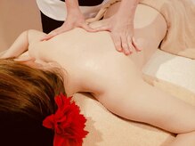 チュリップ(Tulipe)/肩甲骨にしっかりアプローチ！