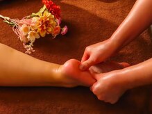 辛泓の雰囲気（イタ気持ち足つぼでむくみを解消★）