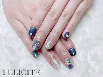 フェリシテ(FELICITE)/