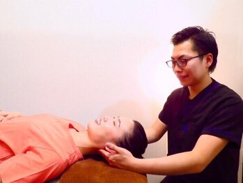 骨盤メディカル整体院 佐賀駅前院/ 首の辛さもお任せください