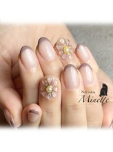 ミネット(Minette)/ぷっくりフラワー×フレンチ