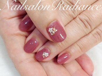 ラディエンス(Radiance)/小さなお花が可愛い