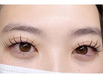 シロイトビラ 熊本銀座通り(SHIROI TOBIRA)の写真/印象を変える【フラットラッシュ/韓国束感マツエク】ナチュラルなのにハッキリとした目元に♪