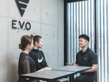 エボ パーソナルトレーニングジム 吹上店(E.V.O)