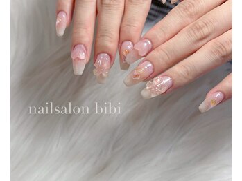ネイルサロン ビビ(bibi)/クリアパーツ×ちゅるんカラー