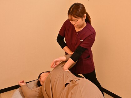 女性専門整体Nekone【肩こり/骨盤矯正】の写真