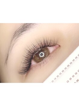 ボリュームのある目元にしたい