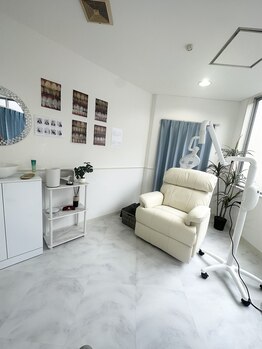 ホワイトニングショップ 姫路店/清潔な店内◎