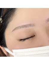 ビューステージ アイブロウサロン 天神/平行眉