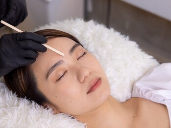 ナキ(Naki)の写真/【眉毛・アイブロウ専門店】プロによる分析×繊細な技術で、毎日のメイクが楽しくなる洗練顔に♪