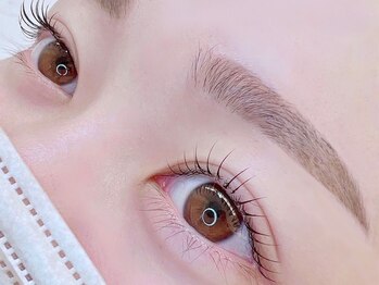 アリュージョン 那覇おもろまち店の写真/周りから褒められる綺麗な目元へ!マンツーマン施術だからお悩みも伝えやすい!まつげパーマと眉毛セットが◎