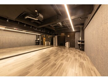 ハピジョイ(Happi Joy)/黒を基調としたオシャレな空間