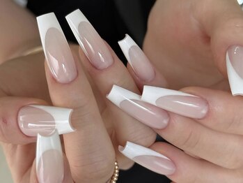 トレンドフレンチネイル