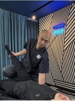 ヴィゴラス 高松(VIGOROUS)の写真/なかなか改善されない…肩こり・首こり・腰痛・猫背・巻き肩を根本改善！歪みを整えることで体の不調改善◎