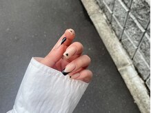 シェリーラメール 渋谷(cherielamer)/変形フレンチネイル　￥7,680