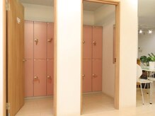 桃李満天下/清潔感のあるお着替えスペース